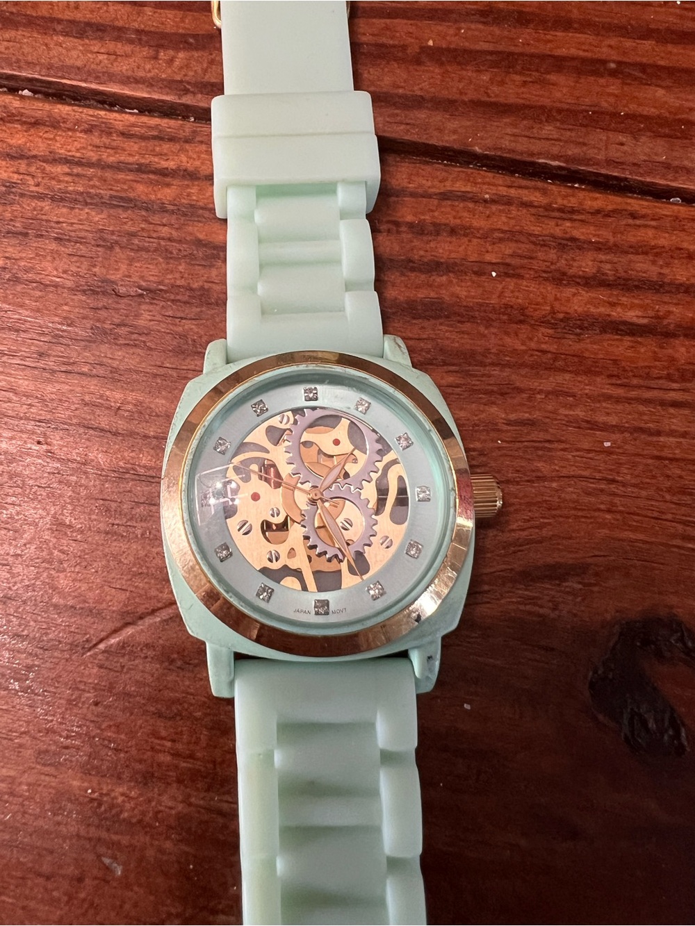 Woman’s watch Mint Green Silicone Gear-Detail Fashion Watch - Unbranded